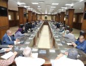 محافظ سوهاج يجتمع بمالكى المدارس الخاصة لتطوير العملية التعليمية 