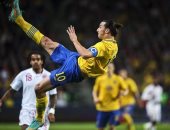 زي النهارده..إبراهيموفيتش يصعق إنجلترا بهدف للتاريخ 