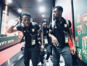 مصر ضد الكاميرون.. غناء ورقص منتخب الأسود لحظة وصولهم لاستاد القاهرة