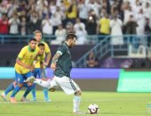 البرازيل ضد الأرجنتين.. ميسي يهز شباك السليساو فى الدقيقة 14 "فيديو"