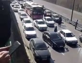 فيديو.. محتجون فى إيران يشلون حركة السير فى مدينة أصفهان
