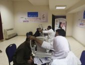 محافظ المنوفية: الكشف على 100 مواطن بالقافلة السابعة بمبادرة "نور حياة "