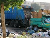 فرز القمامة وسط المناطق السكنية.. شكوى "باسم" من شارع حسن المأمون مدينة نصر