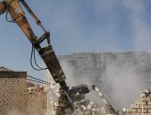 تنفيذ 5 قرارات إزالة للتعدى على أراضى الدولة ببرج العرب 