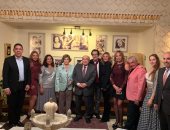 جيهان السادات وفاروق حسنى ويسرا وليلى علوى يحتفلون بميلاد مصطفى الفقى.. صور