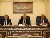 صور.. غضب باجتماع "اقتصادية البرلمان" بعد تأخر ممثل وزارة الاستثمار 50 دقيقة