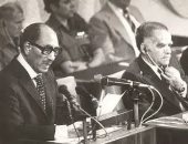 إسرائيل تحتفى بزيارة الرئيس السادات وخطابه في الكنيست قبل 42 عام