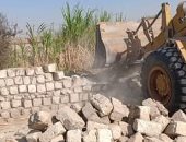 صور.. إزالة تعديات على أملاك الدولة بأحياء جنوب القاهرة