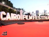 مهرجان القاهرة السينمائي .. التحضيرات النهائية للحفل قبل انطلاقه