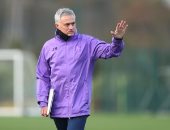 مورينيو يظهر لأول مرة فى تدريبات توتنهام.. صور