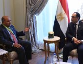 صور.. رئيس الوزراء يلتقى رئيس البنك الأوروبى لإعادة الإعمار والتنمية