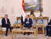 السيسي: "سيمنز" شريك مهم لمصر ونتطلع لاستمرار وتطوير الشراكة القائمة