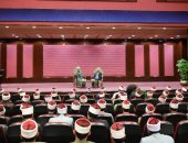 الأزهر الشريف يجهز وعاظه لمواجهة موجة الإلحاد.. أبرز 3 أسئلة للملحد يفندها المفكر الإسلامى عمرو شريف.. يكشف الحقيقة فى قصة تحول عبد الوهاب المسيرى من الإلحاد للإيمان.. وينصح الوعاظ بـ"الوسطية"