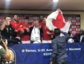 علاقة الأفارقة والمصريين تكذب 3 أمثال شعبية.. مدرب جنوب أفريقيا ينفى مقولة "رش المية عداوة".. منتخب نيجيريا لكرة اليد يرد على "عدوك ابن كارك".. وجماهير تشاد والصومال يتجاهلون حكاية "من خاف سلم"  فى حب مصر