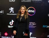 ليلى علوى ودرة وكندة وشيرين رضا يحضرن عرض فيلم "احكيلى" بمهرجان القاهرة