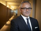 في اتصال هاتفي.. وزيرة الهجرة تهنئ أول مصرى يتولى رئاسة غرفة الأعمال التجارية الكندية 