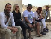 عجبتهم اللقطة.. أبطال "لص بغداد" ينشرون نفس الصورة على حساباتهم الشخصية 