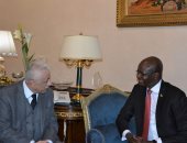 وزير التربية والتعليم يلتقى نظيره بجنوب السودان لبحث التعاون بين البلدين