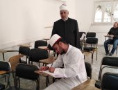 وكيل أوقاف الإسكندرية يتابع الاختبارات التحريرية للمدارس القرآنية