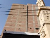 لجنه هندسية من محافظة الغربية تقرر إزالة 3أدوار من البرج المائل بالمحلة