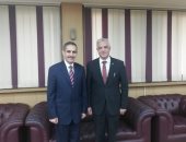 رئيس جامعة المنوفية يهنئ محافظ الغربية الجديد