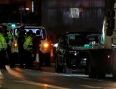 الشرطة البريطانية: نتعامل مع عملية طعن جسر لندن باعتباره عملا إرهابيا