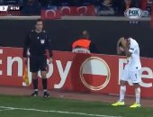 عقوبة منتظرة ضد باشاك شهير التركي لضرب لاعب روما بعملة معدنية.. فيديو