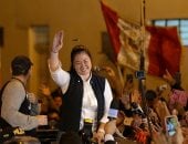 زعيمة المعارضة فى بيرو تحتفل وسط أنصارها بعد إطلاق سراحها