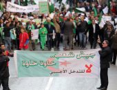 آلاف الجزائريين يتظاهرون احتجاجا على تدخل البرلمان الأوروبى فى شئونهم