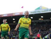 نورويتش سيتي يتفوق على أرسنال 2 - 1 في الشوط الأول