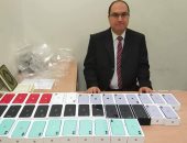 ضبط راكب بمطار القاهرة حاول تهريب هواتف "أى فون" بقيمة مليون جنيه