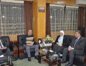 محافظ الإسماعيلية الجديد يستقبل رئيس جامعة قناة السويس 