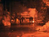 تونس.. اندلاع مواجهات بين الشرطة ومحتجين فى بلدة "جلمة" لليلة الثالثة