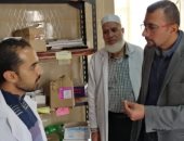 مدير صحة شمال سيناء يحيل أطباء مركز حضرى للتحقيق لتقصيرهم فى العمل