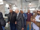وكيل وزارة الصحة بالشرقية يقود حملة للمرور على مصانع الأغذية