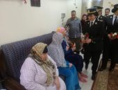 صور .. وفد مديرية أمن الغربية يشارك المسنين فى احتفالية دار المسنين والعجزة