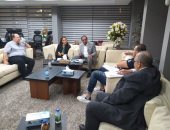 اتحاد الكرة يناقش مع فيفا الخطوط العريضة للائحة الجديدة .. صور