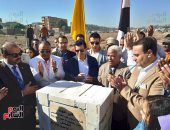 وزير الرياضة يضع حجر أساس مركز شباب أرمنت بالأقصر.. صور 