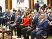 وزير الاتصالات: دمج مفاهيم التحول الرقمى فى كافة القطاعات بالدولة