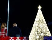 واشنطن تعلن بدء الاحتفال بأعياد الميلاد بإضاءة شجرة الكريسماس الرئيسية