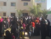 محافظ قنا: الكشف على 2481 حالة خلال قافلة طبية بقوص