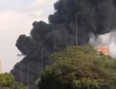 فيديو وصور.. نجاة سائق عقب انقلاب سيارة محملة بالسولار من أعلى الطريق الدائرى