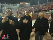 هتافات مسيئة لإدارة الأهلي.. والخطيب يتوجه للجماهير 