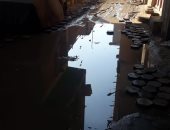 شكوى من غرق شارع الحرمين بأرض اللواء بمياه الصرف الصحى