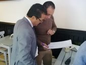 صور.. ضبط مخالفات تهرب ضريبى وعدم الألتزام بالأسعار بكافيهات وسط الإسكندرية