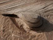 كثبان الوثبة الأحفورية فى أبوظبى.. لوحة فنية طبيعية بصحراء الإمارات.. صور