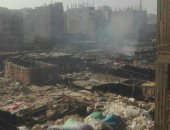 قارئة تشكو من تصاعد أدخنة لمصانع حرق البلاستيك بمنطقة زرائب عزبة النخل