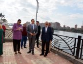 صور.. محافظ القليوبية يحيل موظفى مجلس مدينة كفر شكر للتحقيق