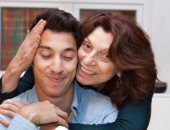 4 قواعد توفر عليكى المشاكل مع زوجك "وحيد أمه".. تجنبى الصدام معها