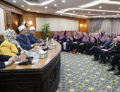 الإمام الأكبر يشيد بواعظات الأزهر ويؤكد نجاحهن فى دعم الأسرة المصرية